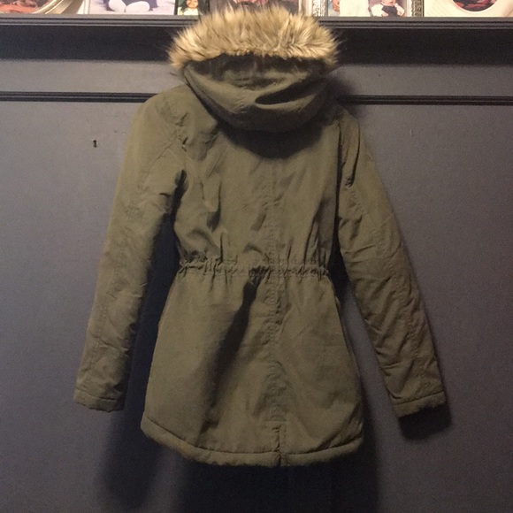 Label of Graded Goods - Olive Green Coat - Picture 2 of 3